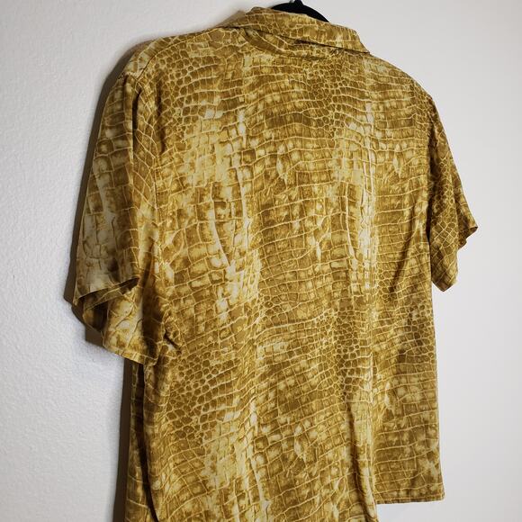 Urban Outfitters| Snake skin Print  Button Down - Picture 4 of 9